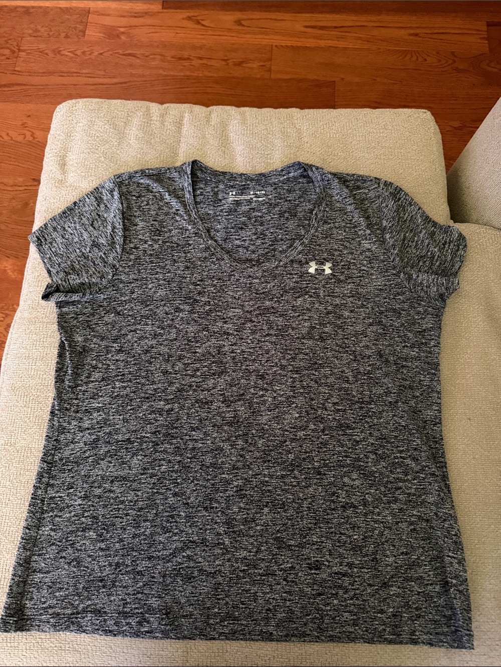Under Armour  Women’s Gray Heathered V-Neck Performance Tee